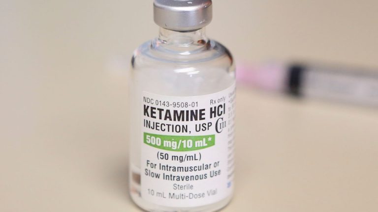 Ketamine for injection use